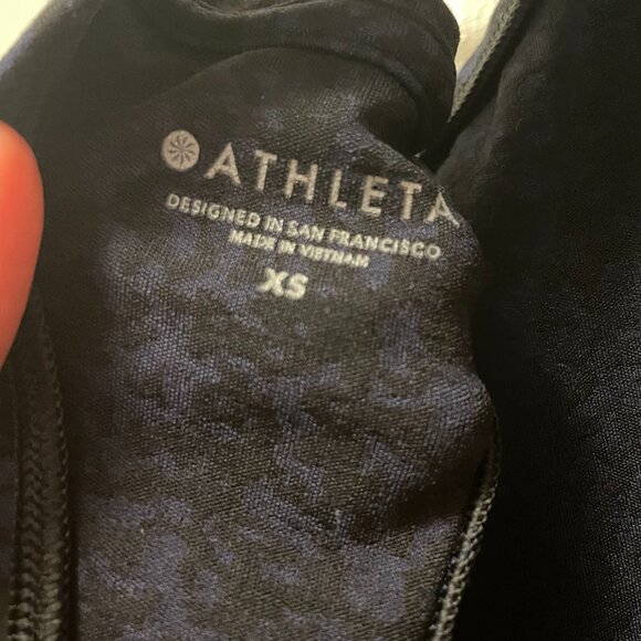ATHLETA Shanti Crop Jacquard Tank excellent condition XS - Picture 3 of 6